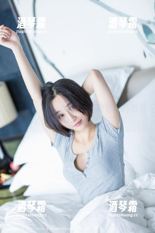 爱蜜社-闵妮Mily 爱蜜社 - 写真updates:闵妮Mily的温柔,大概是甜腻的代名词?