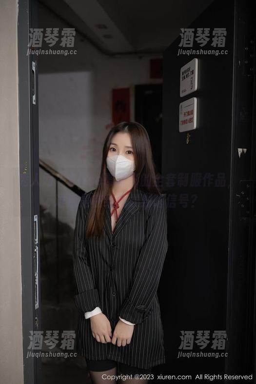 秀人网-Elise谭晓彤 秀人网 - Elise谭晓彤的全套制服作品,难道是在给我发射啥信号?