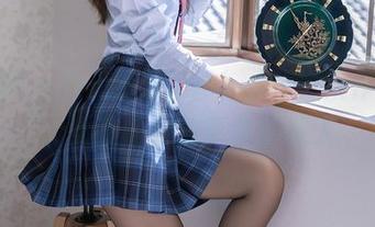秀人网 – 又见到周jojobaby更新作品集，女孩们的故事依旧迷人