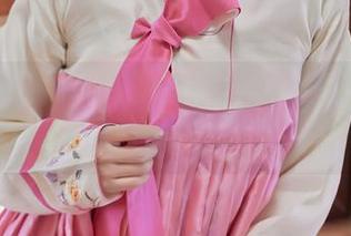 秀人网 – 偏僻的修女院——心妍小公主的分享时光