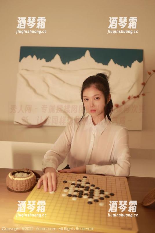 秀人网 - 专属揉揉肉肉的礼服图集再次更新，让你同样想拼拼这优雅气质～