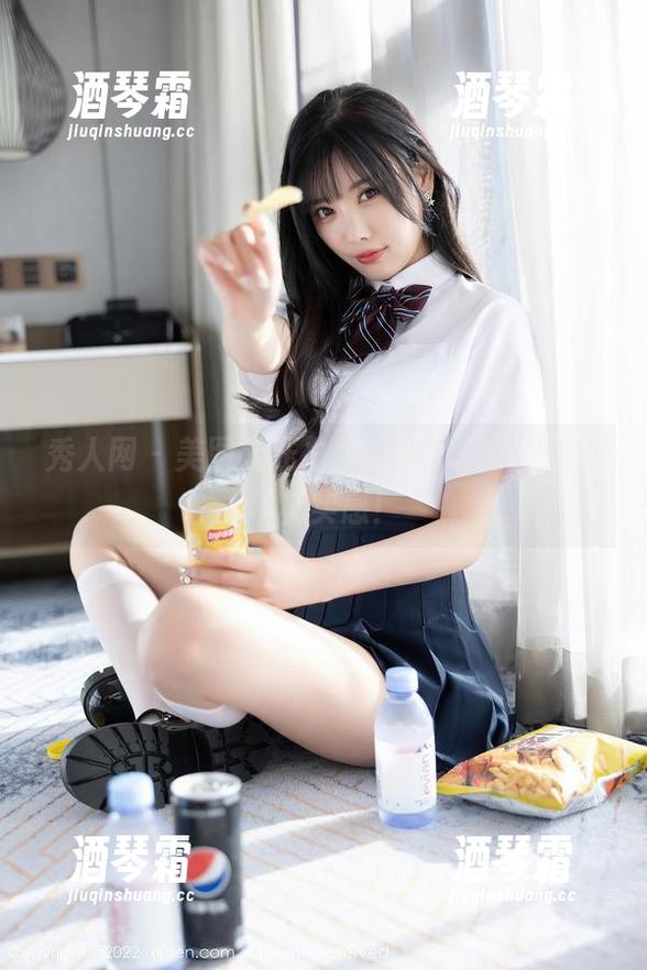 秀人网-木子nana 秀人网 - 美图无压力,木子nana自拍自带真实感!