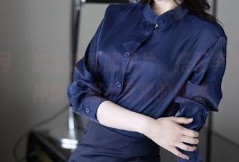 秀人网 – 这全套和服图片，搭配李丽莎的神情，超乎寻常的雅致