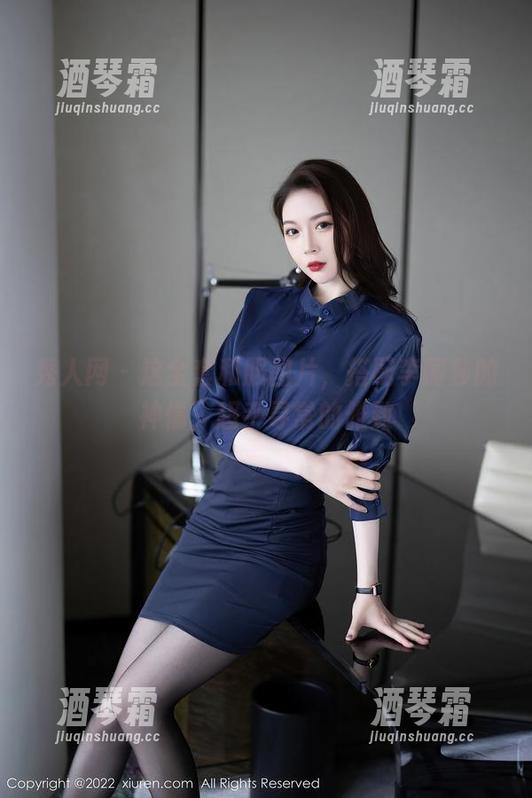 秀人网-李丽莎 秀人网 - 这全套和服图片,搭配李丽莎的神情,超乎寻常的雅致