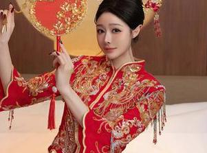 秀人网 – 发布更新，看果果Nikki的美足写真，难以自拔的画面让我差点儿抬头忘了四周，人生啊