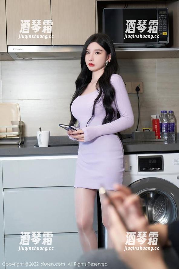 秀人网 - 最新力作！糯美子MINIbabe变身修女，突破你对宗教的想象！哈哈！