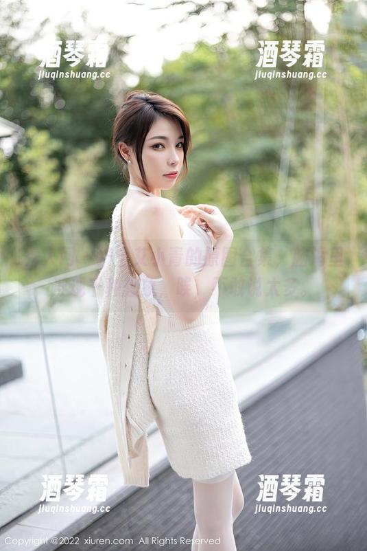 秀人网-艾小青 秀人网 - 护士艾小青的原图合集,脑海里浮现千种想象,唉,不敢说太多。