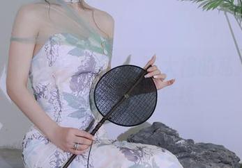 秀人网 – 图包更新啦！陈大榕的私拍美腿再次刷新你的底线