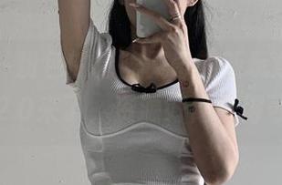 微密圈 – 粉色的猪陈佩奇的新玩意儿，漆皮高跟2.0来了，资源好像少得可怜哦！