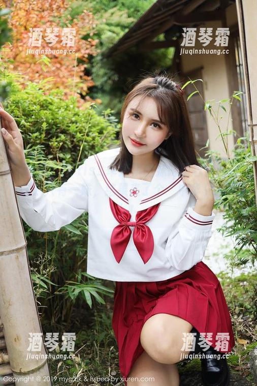美媛馆 - Cris_卓娅祺的妹妹图包：当你以为只有一妹，结果来了个“中华兄弟连”！