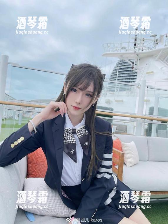 高清礼服，腐团儿Ikaros像是从二次元窜出来的漫姬，嗨呀！