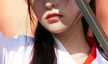 蜜桃社 – 在安琪拉Angela的私拍图包中游走：每一双袜子都有灵魂