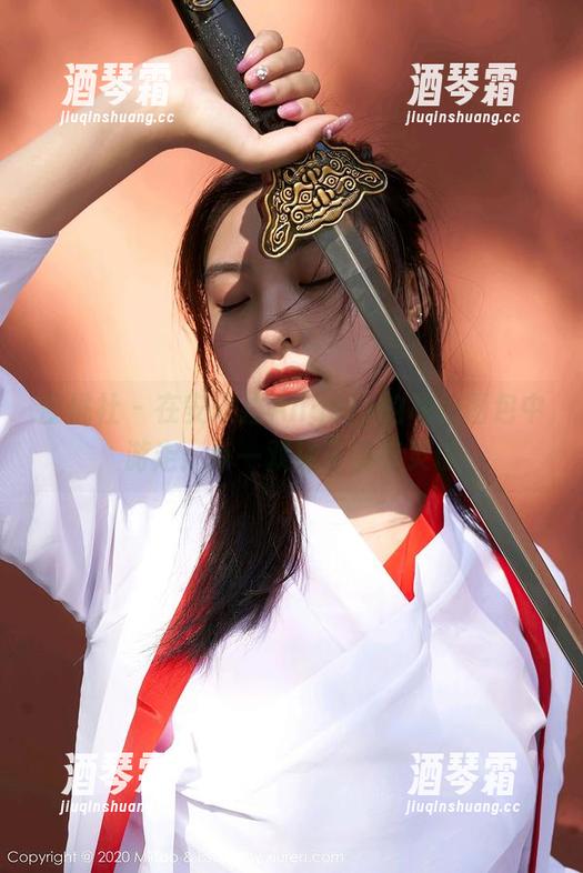 蜜桃社 - 在安琪拉Angela的私拍图包中游走：每一双袜子都有灵魂