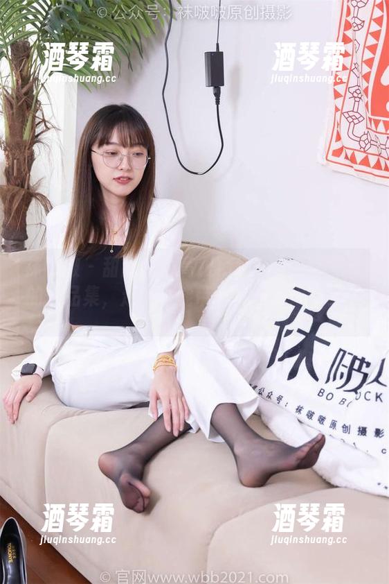 袜啵啵 - 甜甜圈的高跟精选——高跟凉鞋的作品集，走路也能带风，真想一试身手。