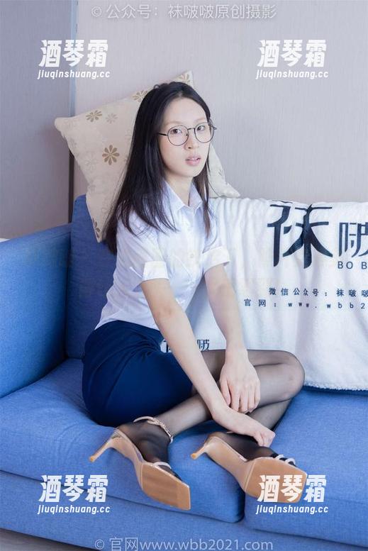 袜啵啵 - 在甜甜圈的统治下，照片变得美得让人上头——女王驾到！