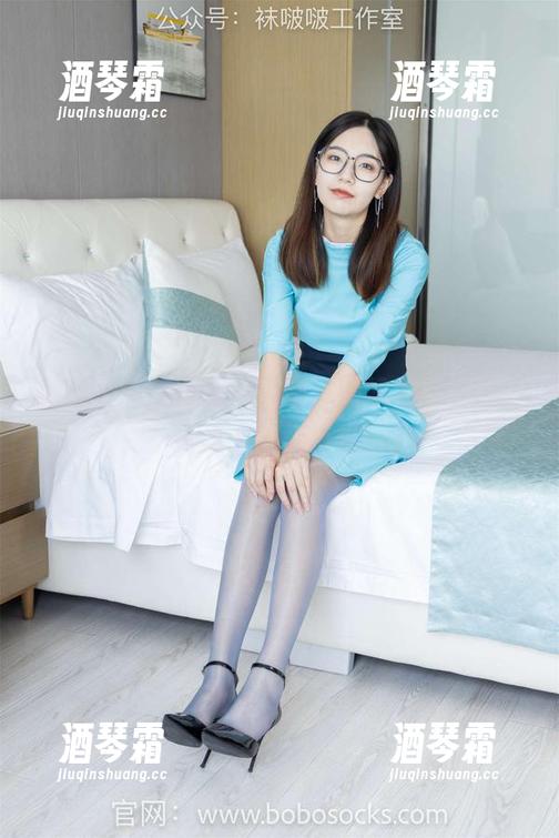 袜啵啵 - 美图辑：糯米，御姐气场全开，真让人升纠结呢！