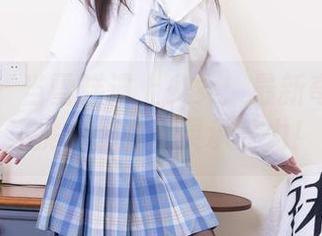 袜啵啵 – 当雪糕遇上少女：最新奇葩图片，挑战你的心灵承受力！