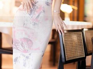 语画界 – 这黑白图集里，包你不愁没有小海臀Rena的福利，一不小心会深陷其中。