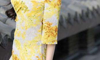 语画界 – 撇开运动，楚恬Olivia的体操服图册里也藏着一些不可说的诱惑。