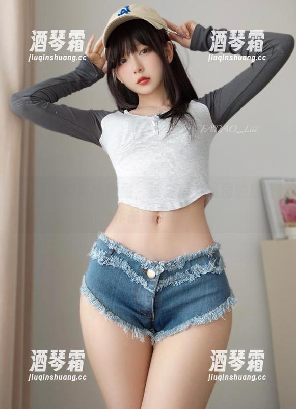 迷之呆梨 自撮写真再添新意,迷之呆梨私房的猫咪作品绝了!