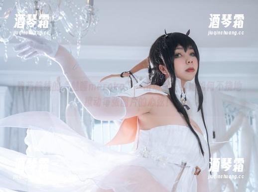 碧蓝航线的“魅瞳meroko”一出场——看她如何不挠地撩动每张图片的心弦！